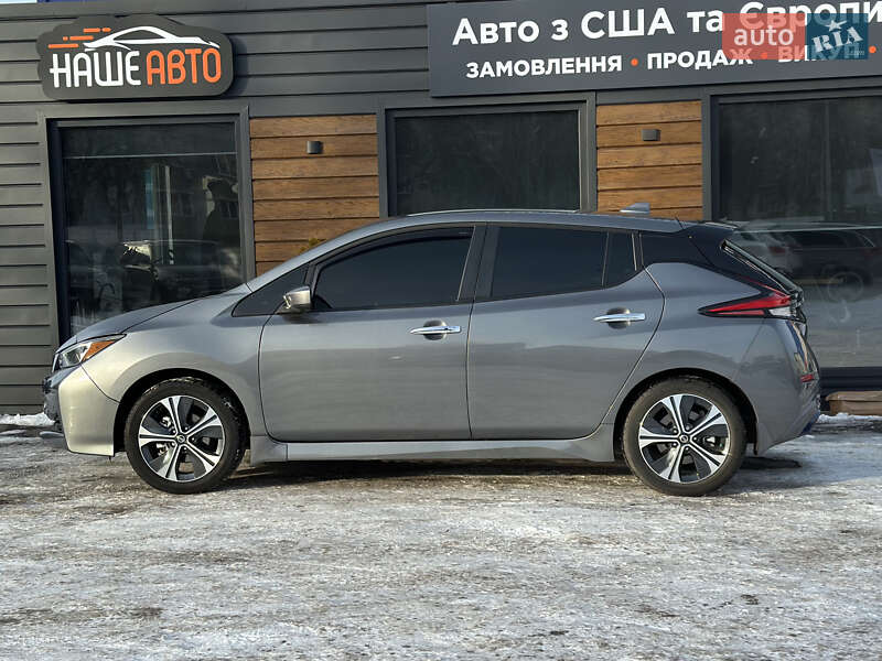 Хэтчбек Nissan Leaf 2022 в Шептицькому