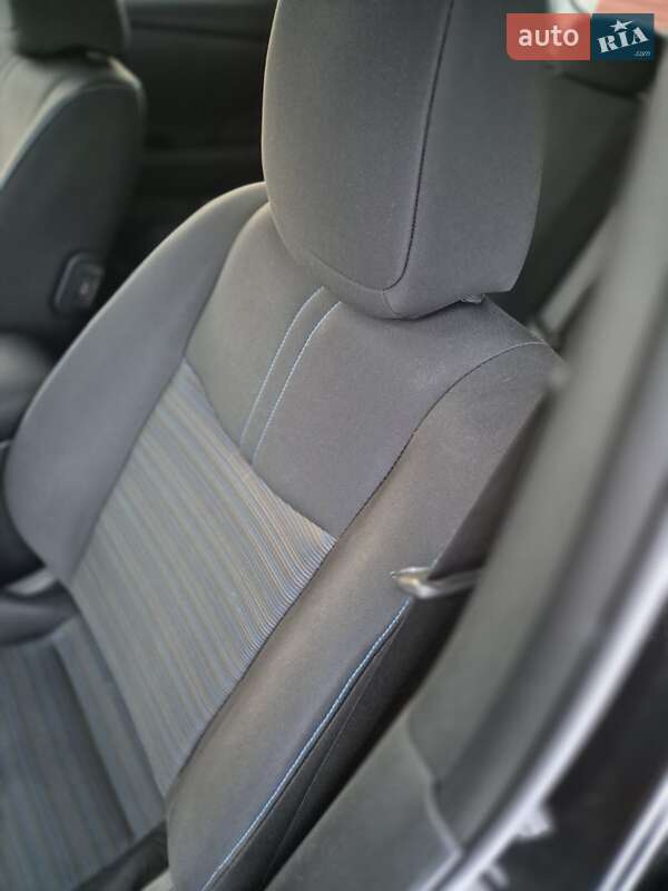 Хэтчбек Nissan Leaf 2018 в Луцке