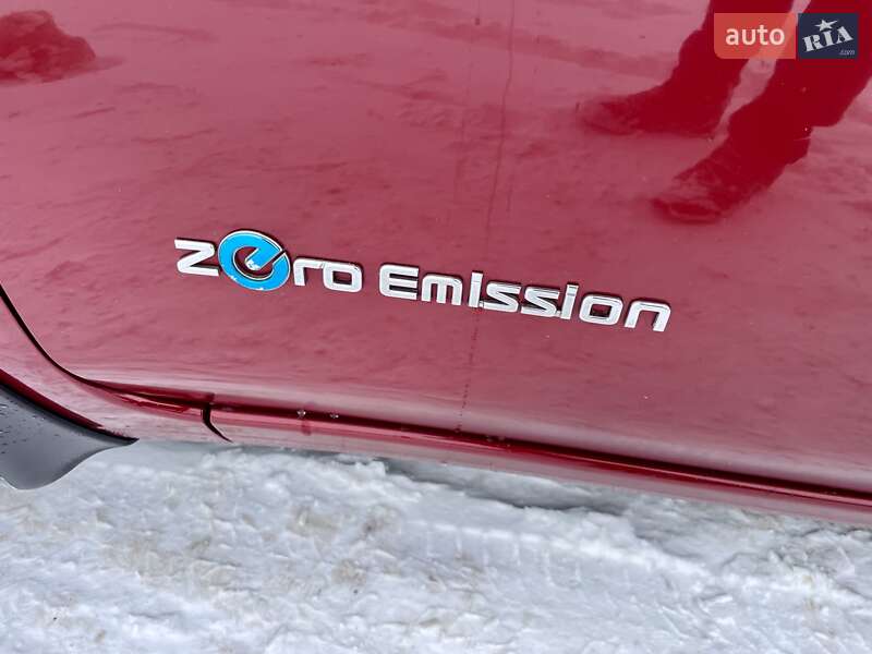 Хэтчбек Nissan Leaf 2014 в Виннице