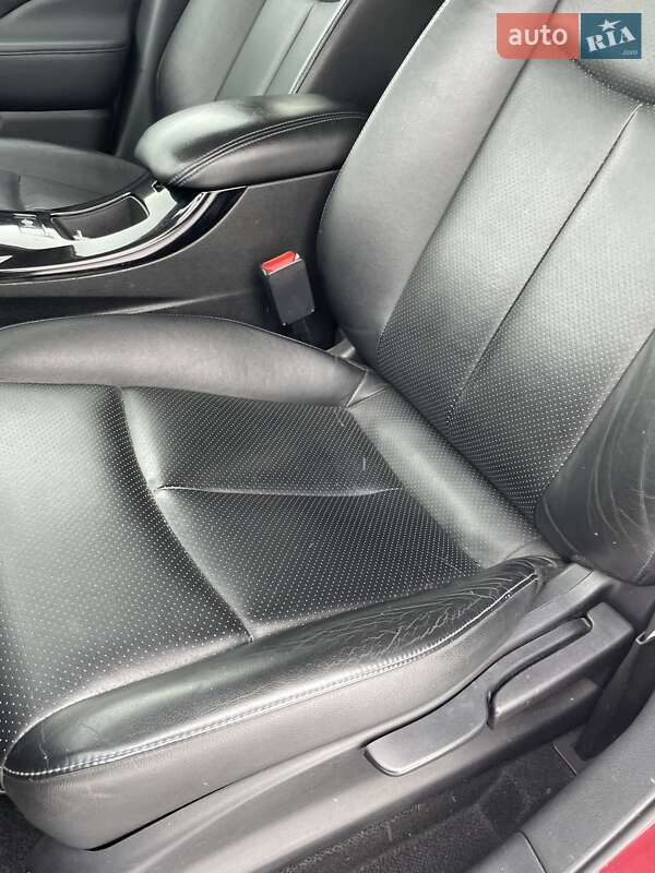 Хэтчбек Nissan Leaf 2014 в Виннице