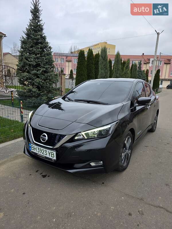 Хэтчбек Nissan Leaf 2018 в Белгороде-Днестровском фото 2 Хэтчбек Nissan Leaf 2018 в Белгороде-Днестровском