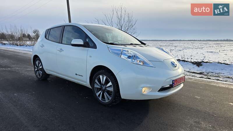 Хэтчбек Nissan Leaf 2016 в Ахтырке фото 2 Хэтчбек Nissan Leaf 2016 в Ахтырке