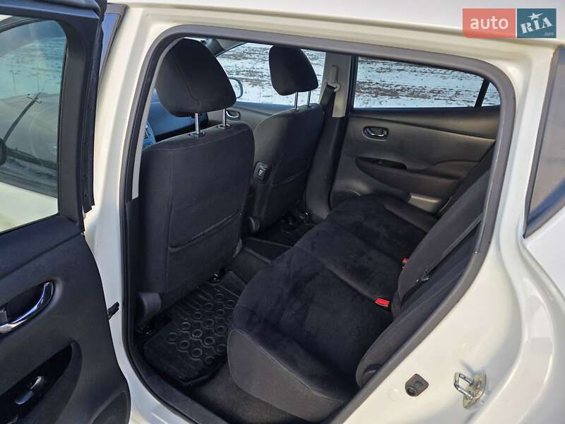 Хэтчбек Nissan Leaf 2016 в Ахтырке фото 15 Хэтчбек Nissan Leaf 2016 в Ахтырке