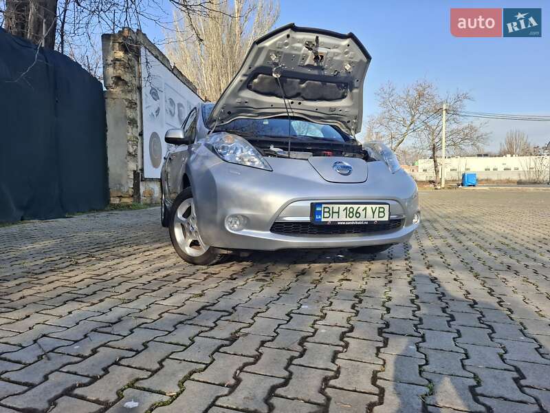 Хетчбек Nissan Leaf 2012 в Одесі фото 7 Хетчбек Nissan Leaf 2012 в Одесі
