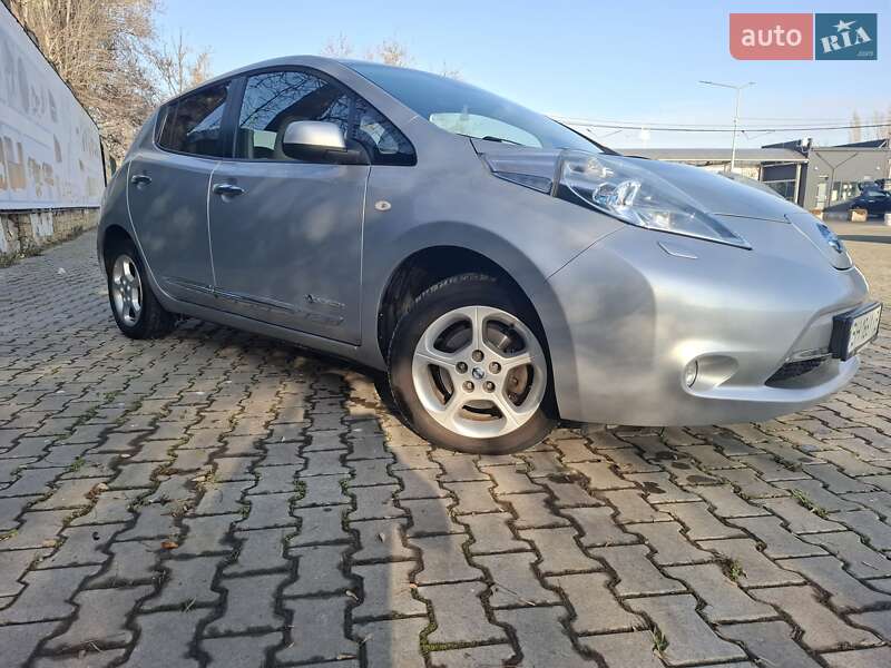 Хетчбек Nissan Leaf 2012 в Одесі фото 12 Хетчбек Nissan Leaf 2012 в Одесі