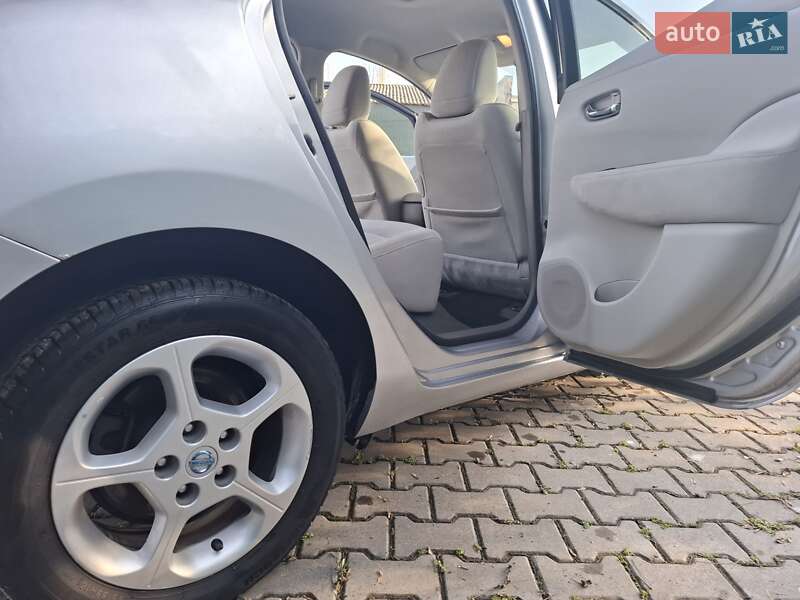 Хетчбек Nissan Leaf 2012 в Одесі фото 17 Хетчбек Nissan Leaf 2012 в Одесі