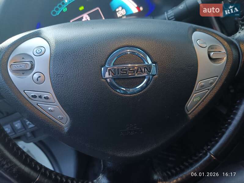 Хэтчбек Nissan Leaf 2014 в Одессе