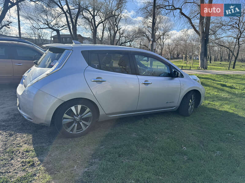 Хэтчбек Nissan Leaf 2016 в Белгороде-Днестровском фото 7 Хэтчбек Nissan Leaf 2016 в Белгороде-Днестровском