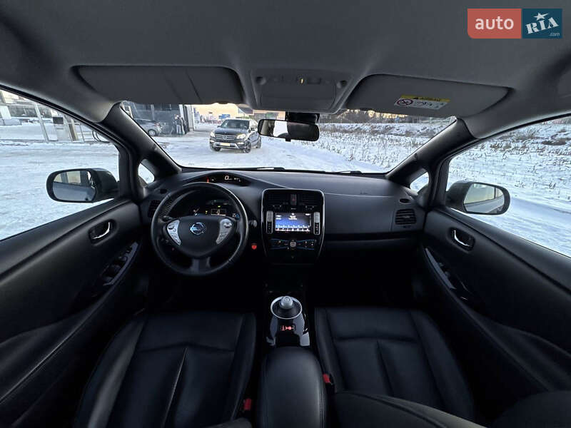 Хэтчбек Nissan Leaf 2017 в Львове