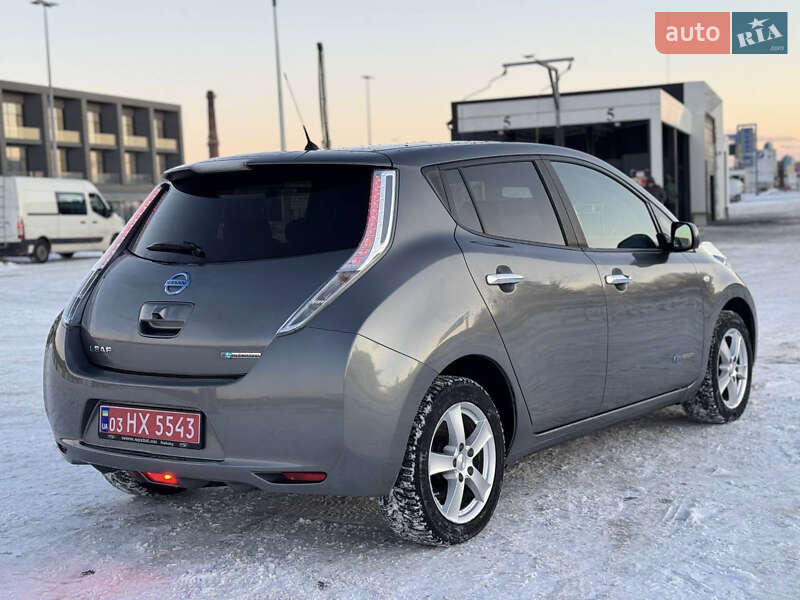 Хэтчбек Nissan Leaf 2017 в Львове