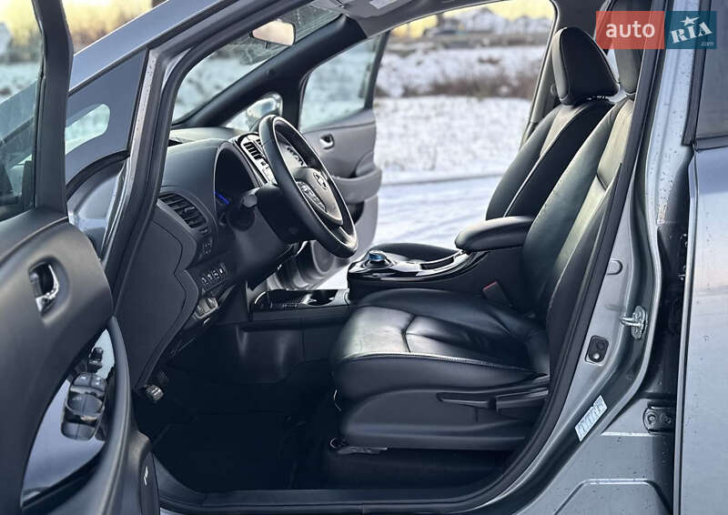 Хэтчбек Nissan Leaf 2017 в Львове