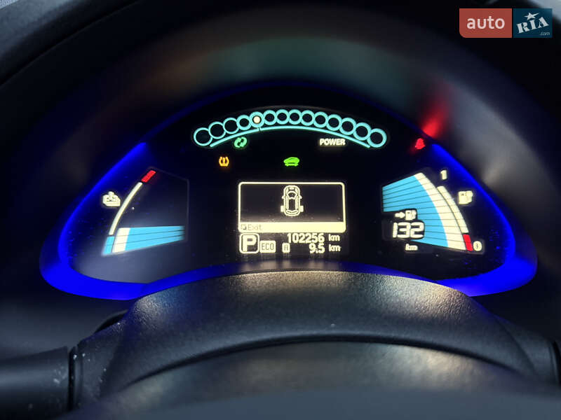 Хэтчбек Nissan Leaf 2017 в Умани