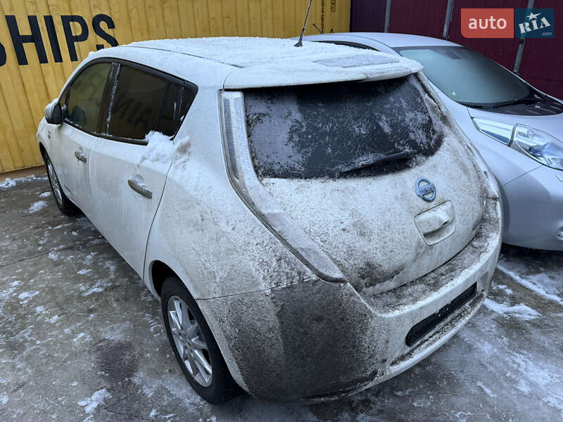 Хэтчбек Nissan Leaf 2017 в Умани