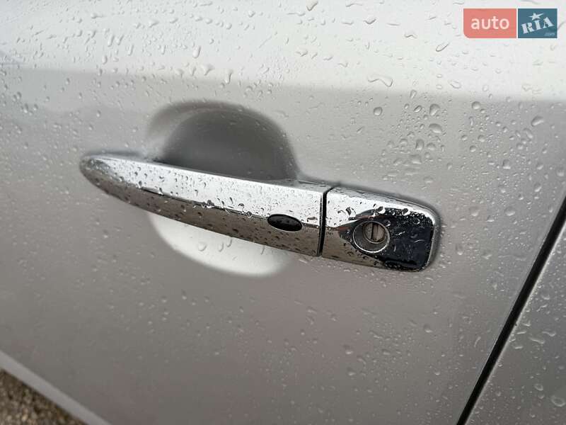 Хэтчбек Nissan Leaf 2018 в Кропивницком