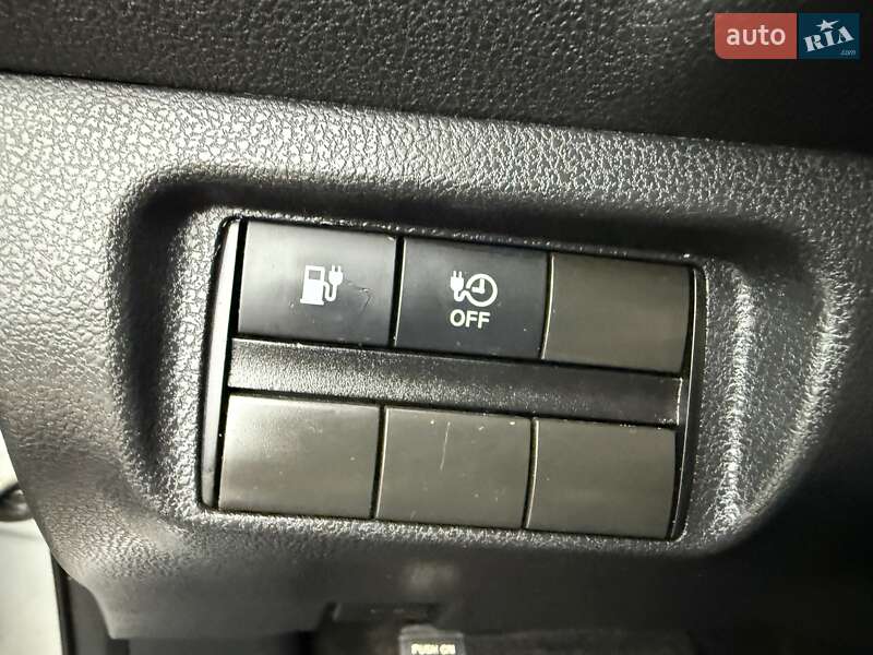 Хэтчбек Nissan Leaf 2018 в Кропивницком