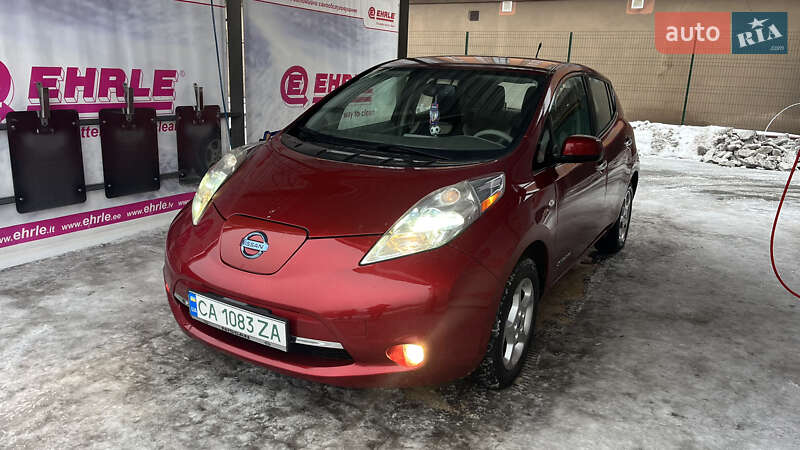 Хэтчбек Nissan Leaf 2011 в Черкассах