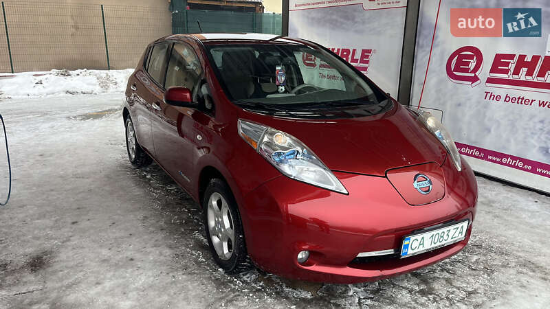 Хэтчбек Nissan Leaf 2011 в Черкассах