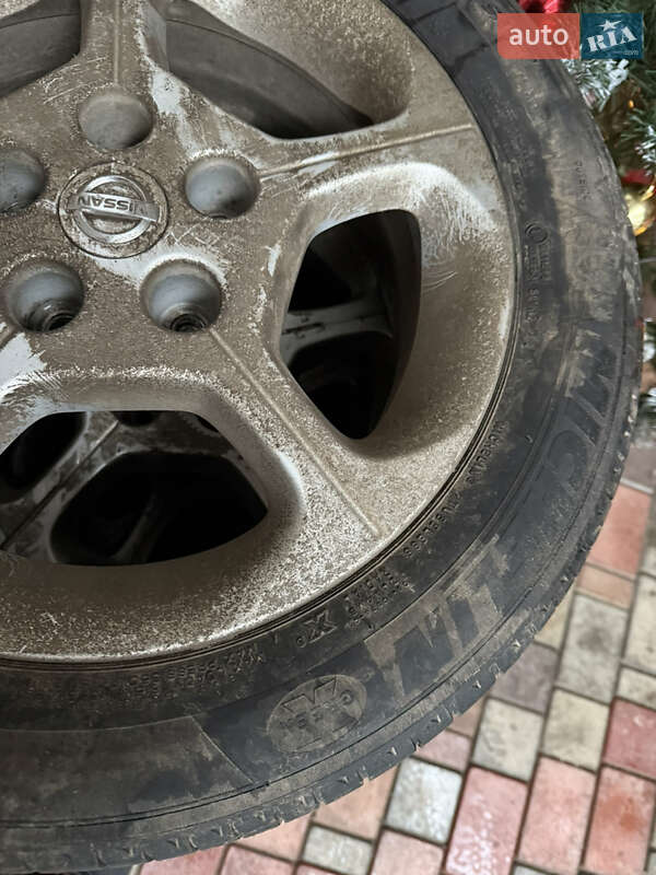 Хэтчбек Nissan Leaf 2017 в Умани