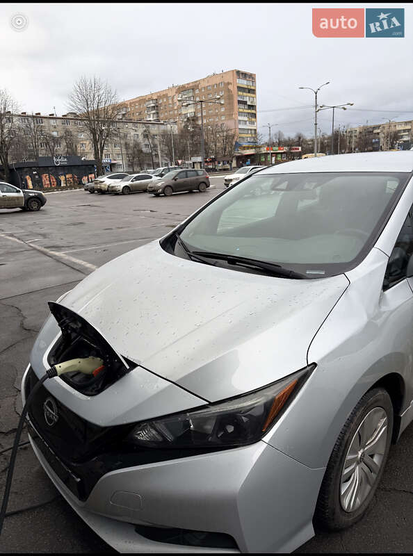 Хетчбек Nissan Leaf 2022 в Харкові