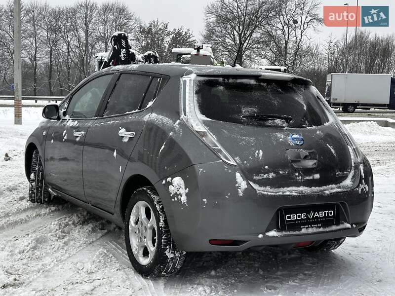 Хэтчбек Nissan Leaf 2016 в Львове