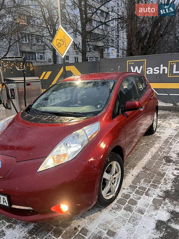 Хэтчбек Nissan Leaf 2015 в Харькове