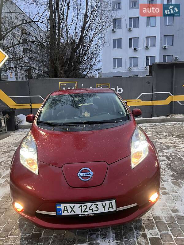 Хэтчбек Nissan Leaf 2015 в Харькове