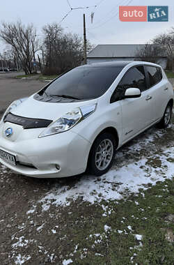 Хэтчбек Nissan Leaf 2014 в Николаеве