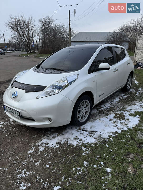 2014 Nissan Leaf, VIN SJNFAAZE0U6016930:plate — фото 1 (autoria)