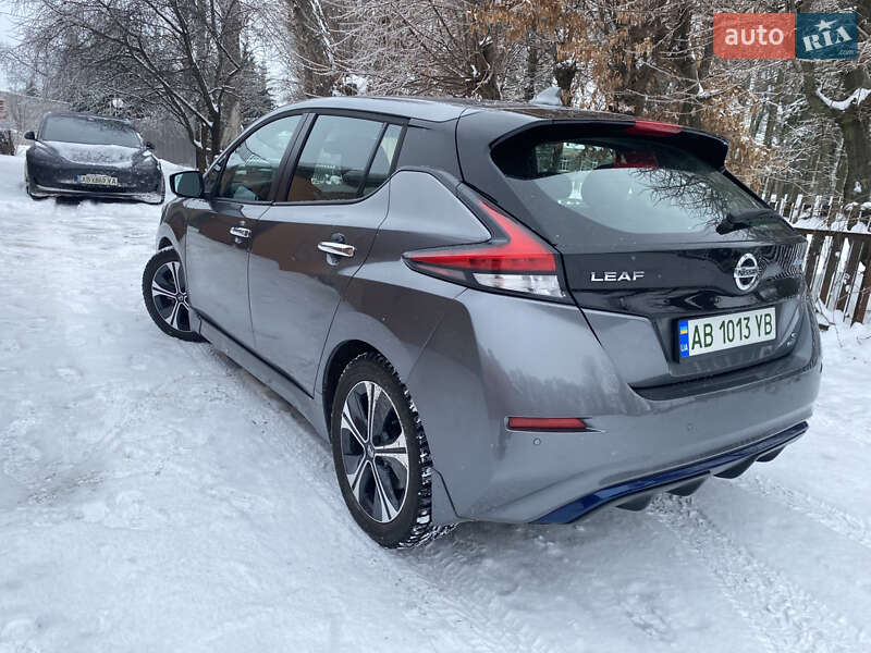 Хэтчбек Nissan Leaf 2021 в Немирове
