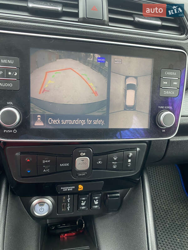 Хэтчбек Nissan Leaf 2021 в Немирове