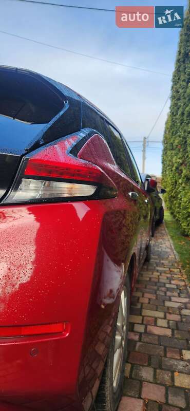 Хэтчбек Nissan Leaf 2018 в Ровно