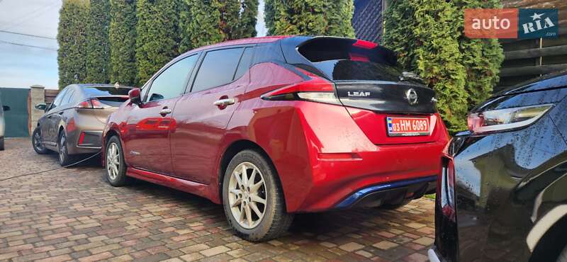Хэтчбек Nissan Leaf 2018 в Ровно
