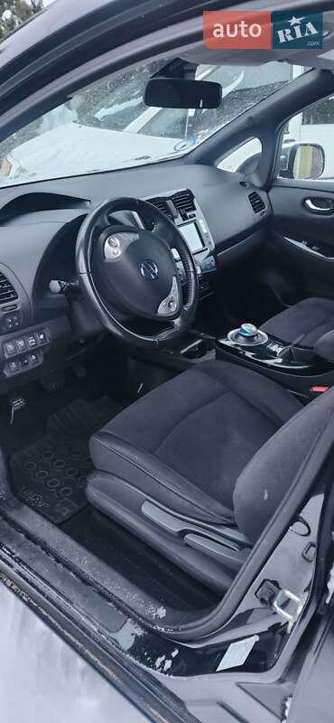 Хэтчбек Nissan Leaf 2014 в Ровно