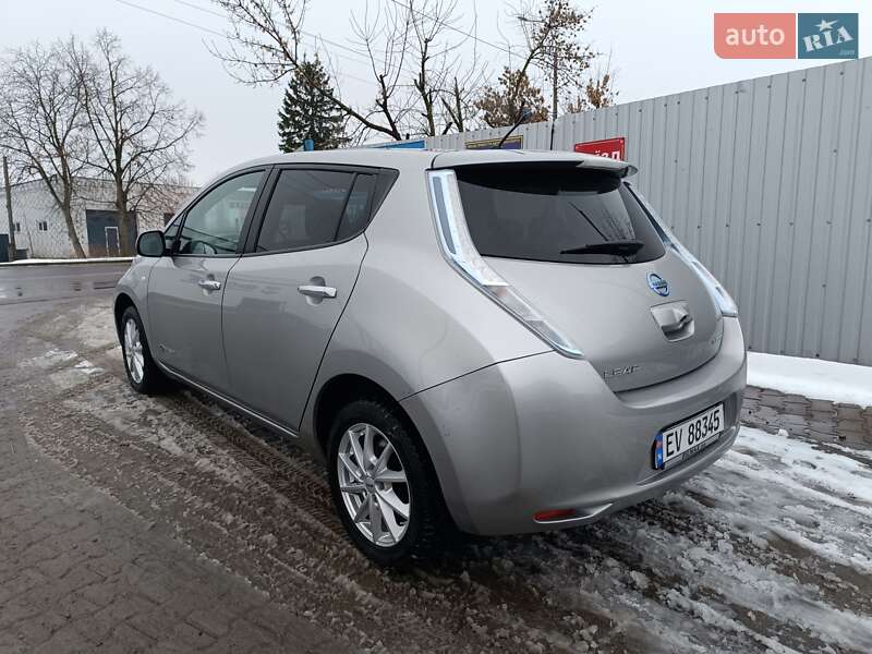 Хэтчбек Nissan Leaf 2014 в Ровно