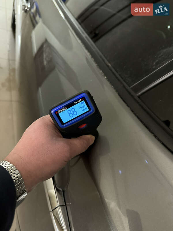 Хэтчбек Nissan Leaf 2014 в Умани