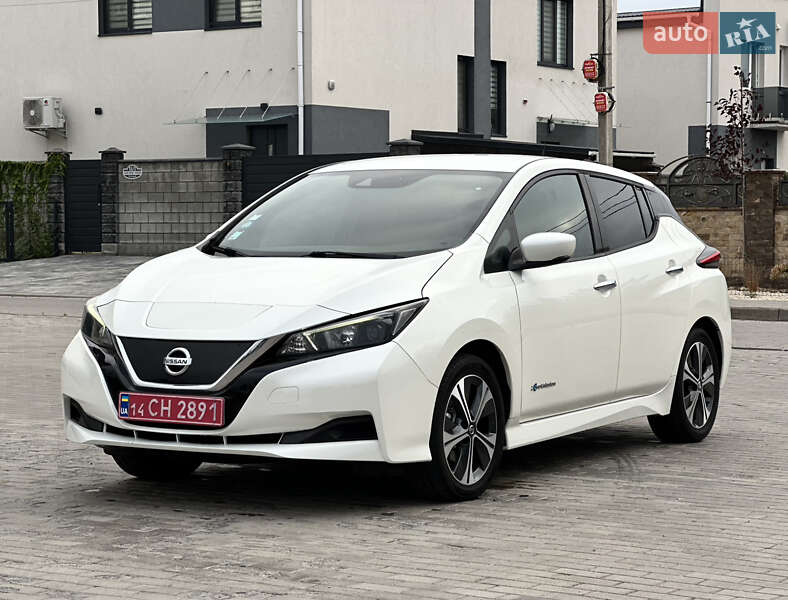 Хэтчбек Nissan Leaf 2019 в Ровно