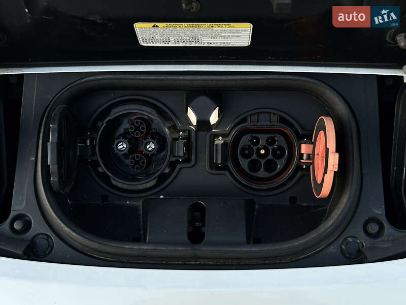 Хэтчбек Nissan Leaf 2019 в Ровно