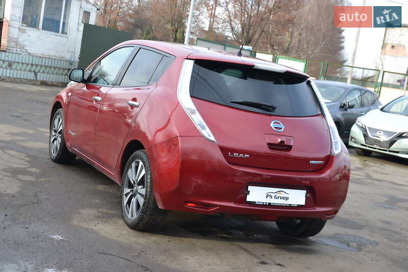 Хэтчбек Nissan Leaf 2016 в Луцке