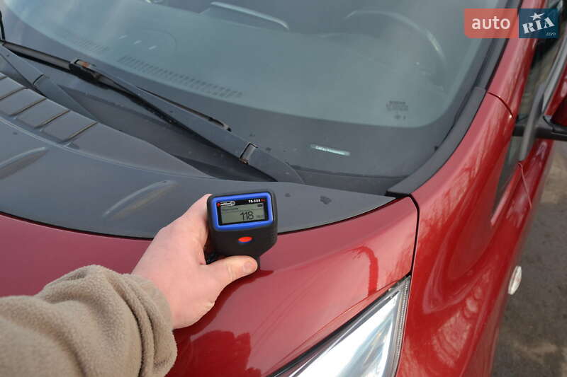 Хэтчбек Nissan Leaf 2016 в Луцке