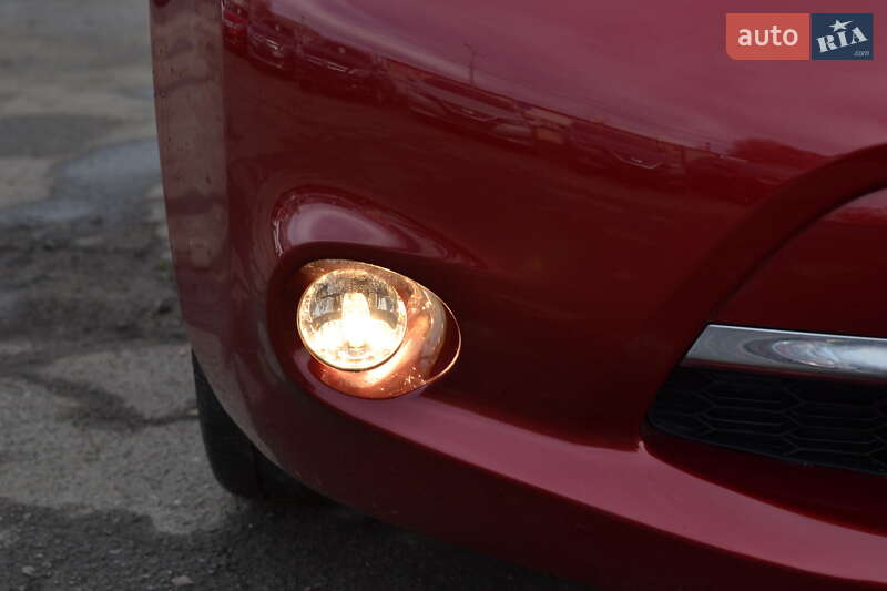 Хэтчбек Nissan Leaf 2016 в Луцке