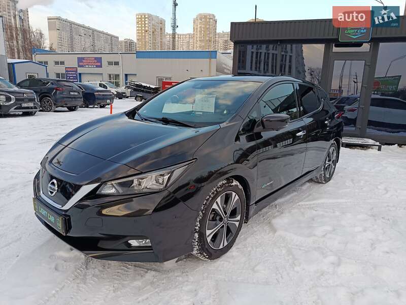 Хэтчбек Nissan Leaf 2018 в Броварах