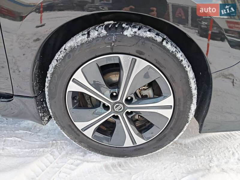 Хэтчбек Nissan Leaf 2018 в Броварах