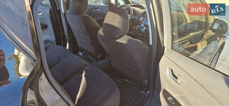 Хэтчбек Nissan Leaf 2014 в Ивано-Франковске