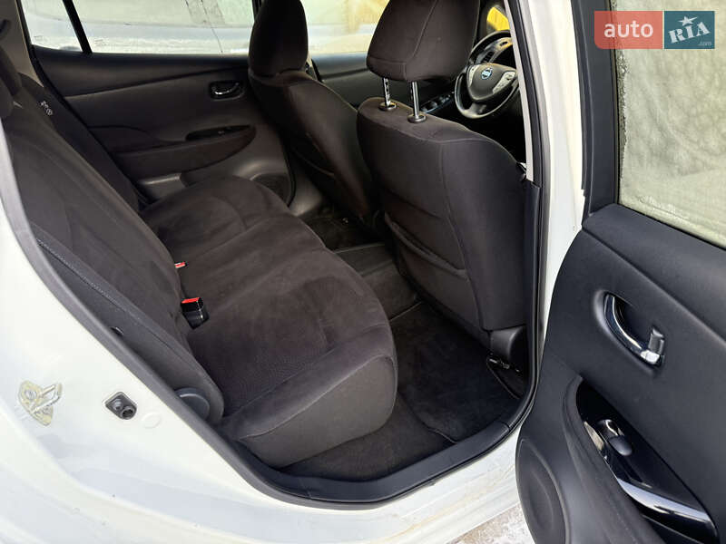 Хэтчбек Nissan Leaf 2017 в Умани