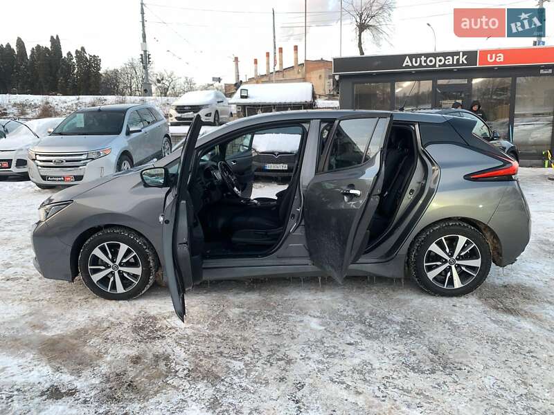 Хэтчбек Nissan Leaf 2020 в Виннице
