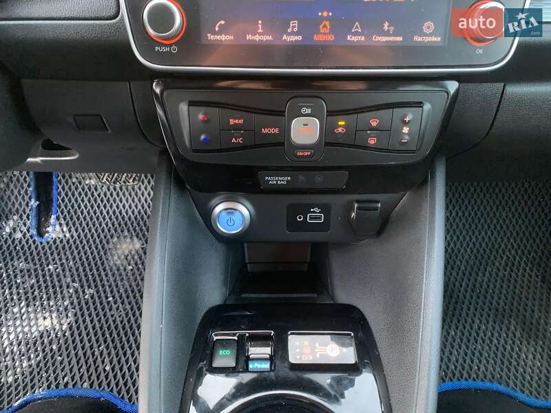 Хэтчбек Nissan Leaf 2020 в Виннице