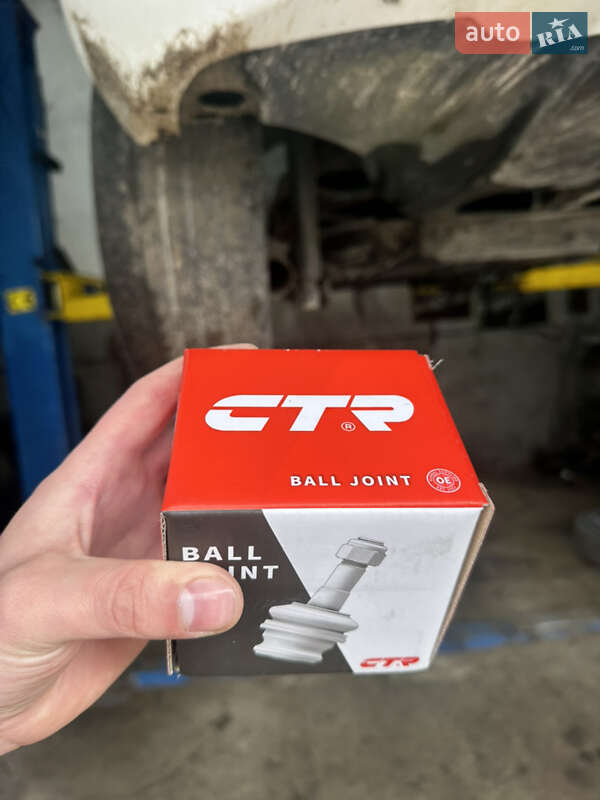 Хэтчбек Nissan Leaf 2013 в Бережанах