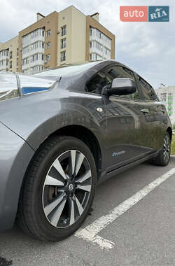 Хэтчбек Nissan Leaf 2014 в Виннице