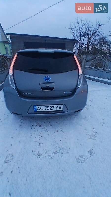 Хэтчбек Nissan Leaf 2013 в Луцке