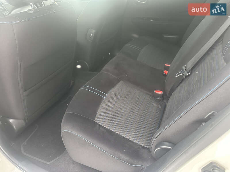 Хэтчбек Nissan Leaf 2018 в Владимире